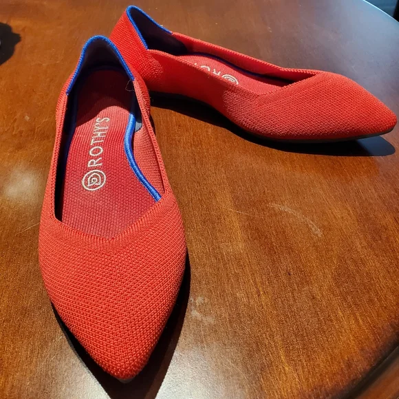 Rothys Red Point Flats size 8 EUC - Picture 1 of 11
